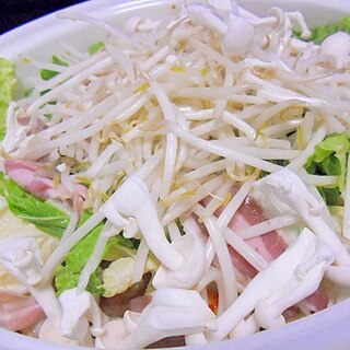 野菜たっぷり豚キムチ鍋